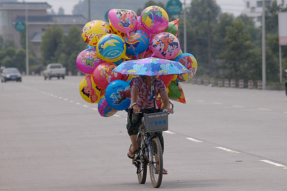 baloon seller
